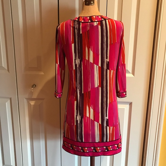 BCBG MAXARIA V Neck Pullover City Dress - Picture 5 of 5